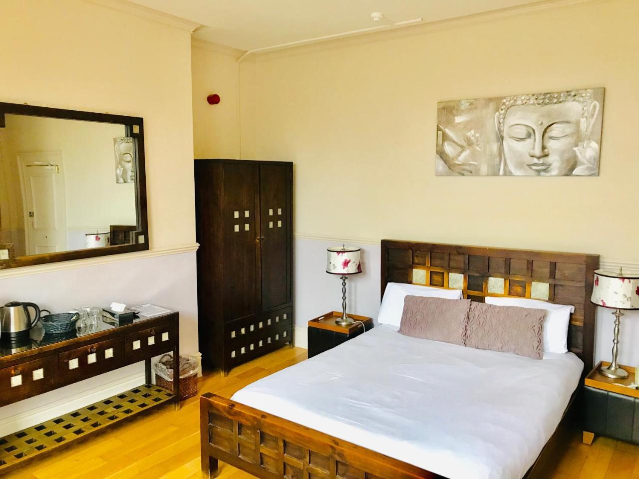The York Hotel 伍尔弗汉普顿 外观 照片