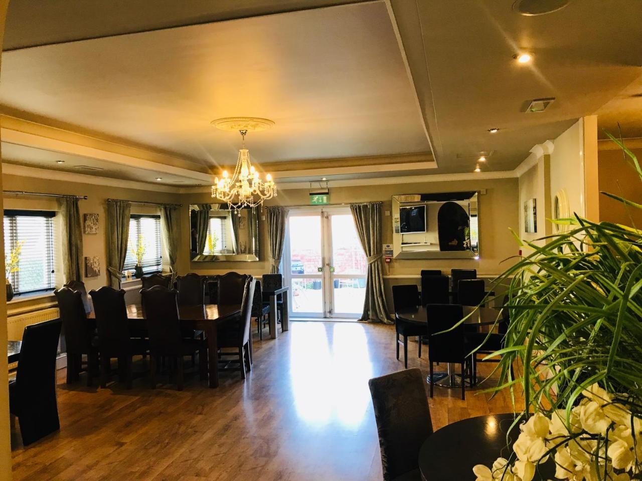 The York Hotel 伍尔弗汉普顿 外观 照片